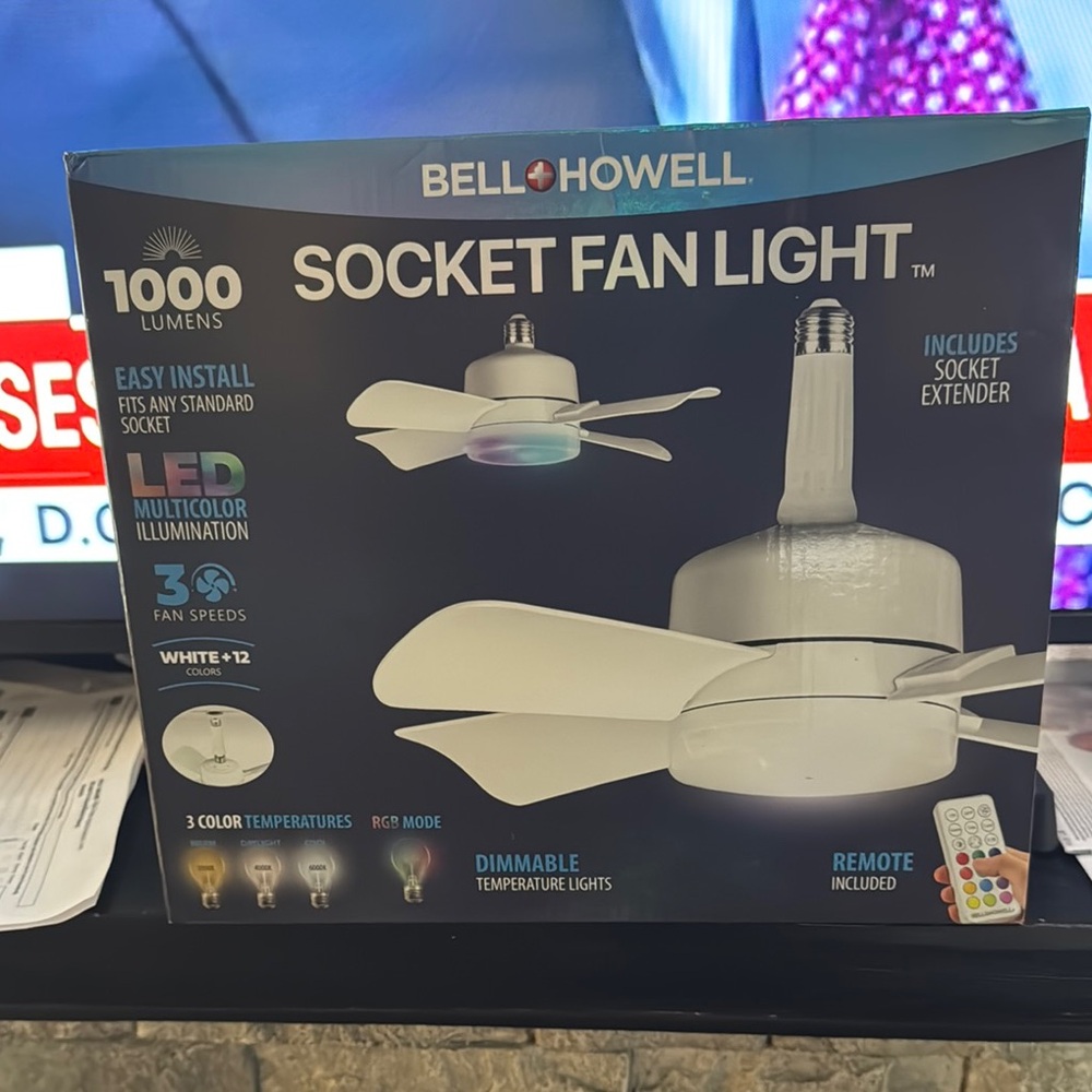 White Socket Fan Light